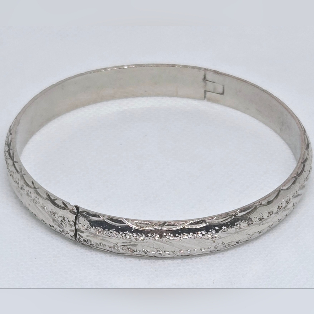 Vintage Silver Tone Etched Bangle Bracelet Floral Scroll Design - Picture 9 of 9